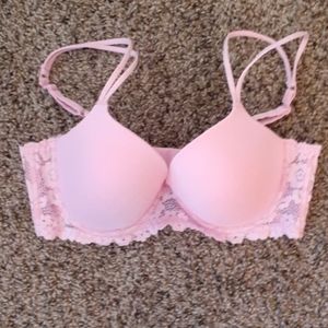 No boundaries light pink bra size 36D